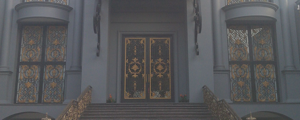 Pintu Utama Mewah